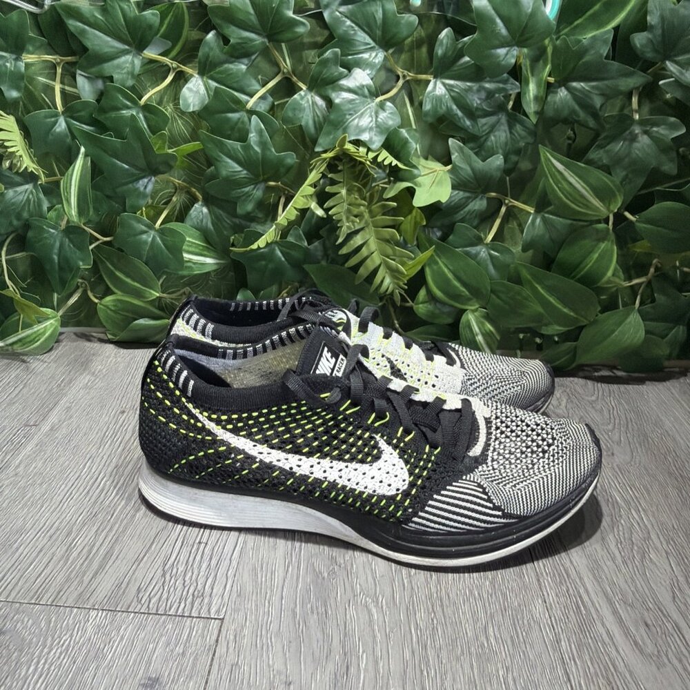 Nike Flyknit Racer 2017 Womens 9 Multi-Color 2.0 Running Shoes Volt